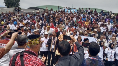 La Ode Fasikin, Hadiri Deklarasi dan Bacakan Ultimatum Pemekaran Provinsi Kepulauan Buton 