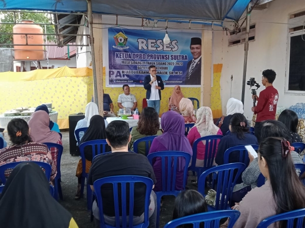 Reses ketua DPRD Sultra, Abdurahman Shaleh di kelurahan Kadia Kota Kendari, Sabtu (30/09/2023)