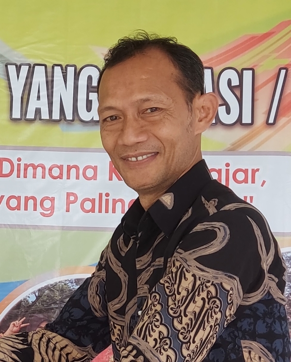 La Ode Mustafa, S.Pd Kepala SMAN 3 Baubau