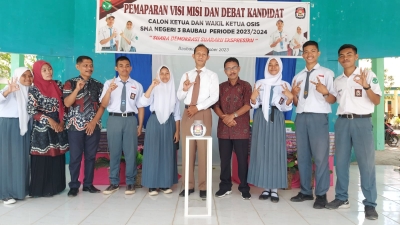 Kegiatan Debat Kandidat Calon ketua dan Wakil Ketua OSIS SMAN 3 Baubau periode 2023-2024 Selasa (10/10/2023)