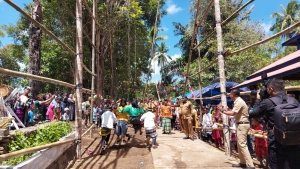 Suasana Tradisi Kagasiano Liwu Masyarakat adat kelurahan Labalawa Kota Baubau yang dihadiri Wali Kota Baubau La Ode Ahmad Monianse Senin (21/8/2023)