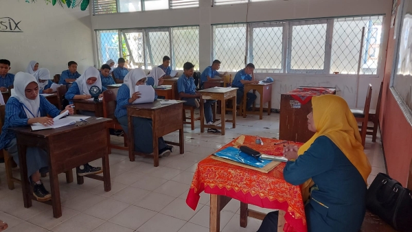 Suasana Ujian Satuan Pendidikan (USP) hari ke-4 di SMAN 2 Baubau