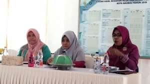 Ketua TP PKK Kota Baubau Ny. Reffiani Dwiatmo saat Rapat Perdana Pengurus TP PKK Kota Baubau  Kamis (9/11/2023)