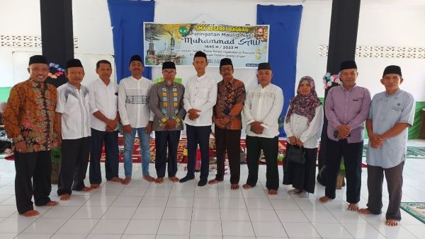 Peringatan Maulid Nabi Muhammad SAW1445 H  di SMAN 3 Baubau Rabu (4/10/2023)