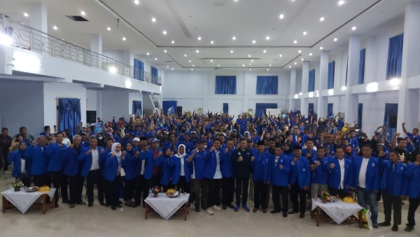 Suasana Konsolidasi Ketua DPW PAN  bersama Pengurus dan Saksi di Gedung Maedani Kota Baubau Rabu (11/1/2023)