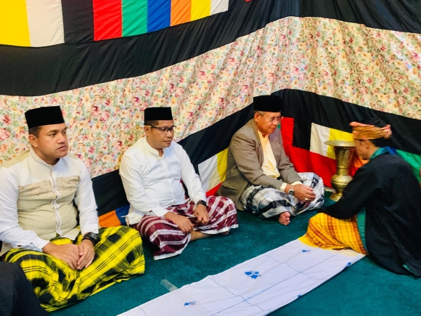 Suasana ritual &#039;Gorana Oputa&#039; di Rujab Wali Kota Baubai