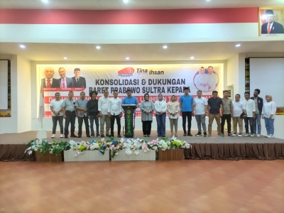 Baret Prabowo saat konsolidasi kekuatan menangkan paslon Tina-Ikhsan di pilgub Sultra