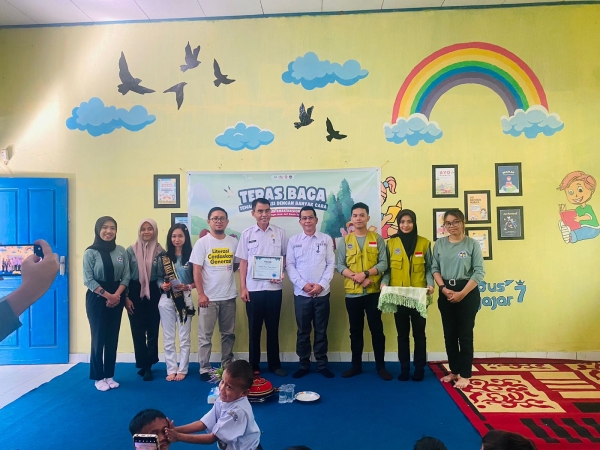 Kegiatan Teras Baca yang dilaksanakan Forum Anak Kota Baubau dalam Rangka Hari Anak ke-40 di SDN Keraton Rabu (24/7/2024)