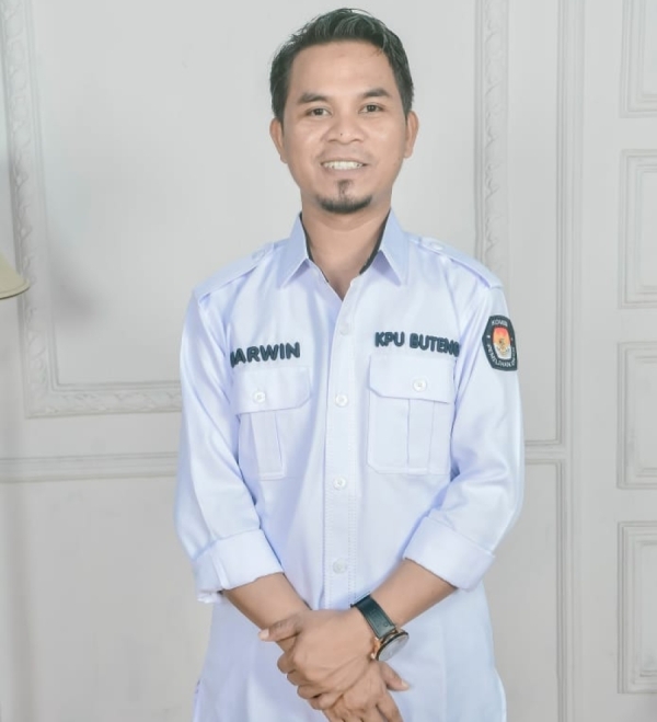 Ketua Divisi Penyelenggaraan KPU Buteng, Darwin