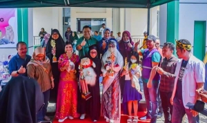 Kadistanak Sultra, La Ode Rusdin Jaya foto bersama pemenang lomba
